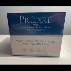 Predire Paris Argan Oil Facial Peeling Gel w/ Vitamin E & A